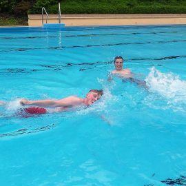 SCHWIMMBADERÖFFNUNG